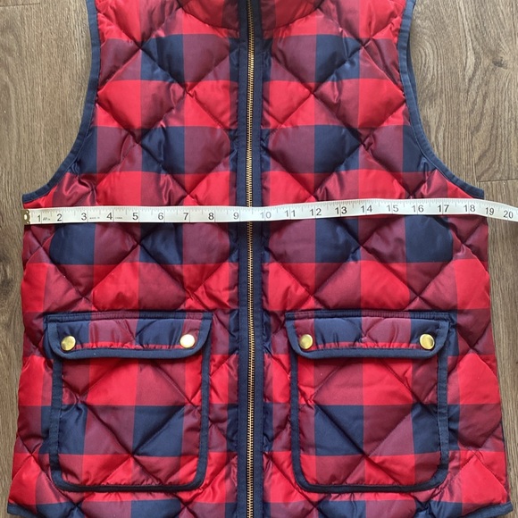 J.Crew Excursion Quilted Puffer Buffalo Check Vest - Picture 9 of 14